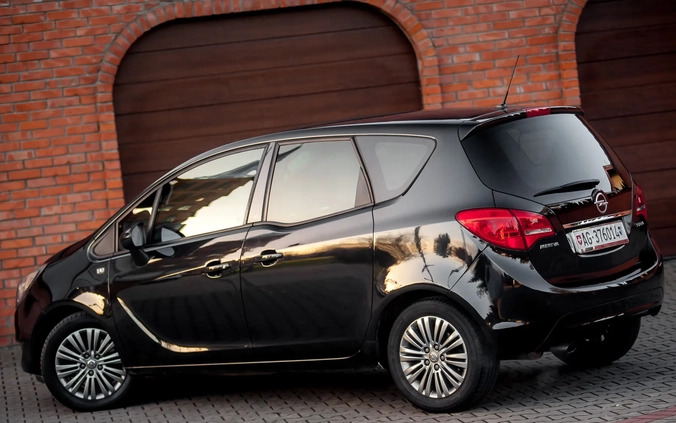 Opel Meriva cena 36900 przebieg: 169780, rok produkcji 2014 z Radom małe 667